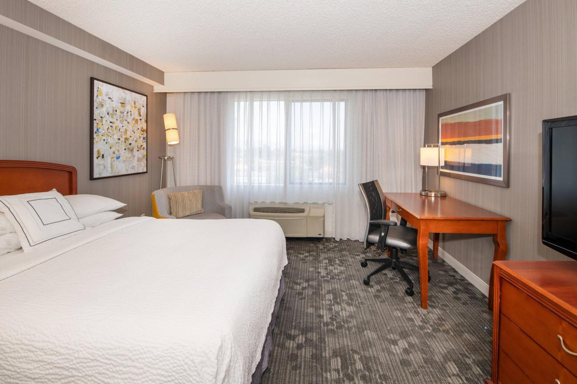 Courtyard By Marriott Newark Silicon Valley Bagian luar foto
